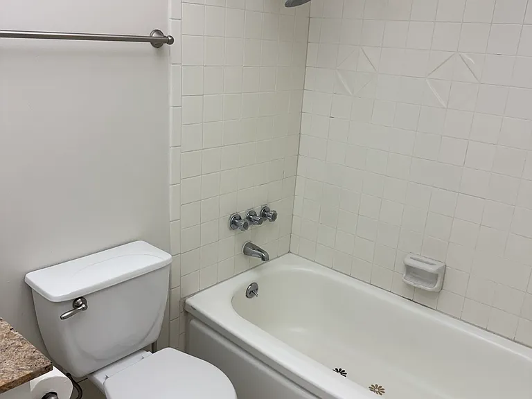 891 Rosewood Ave — Photo 31