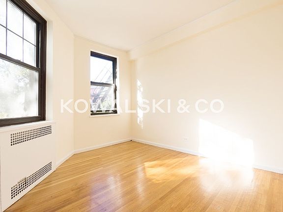 3rd image of 290 6th Ave APT 3B