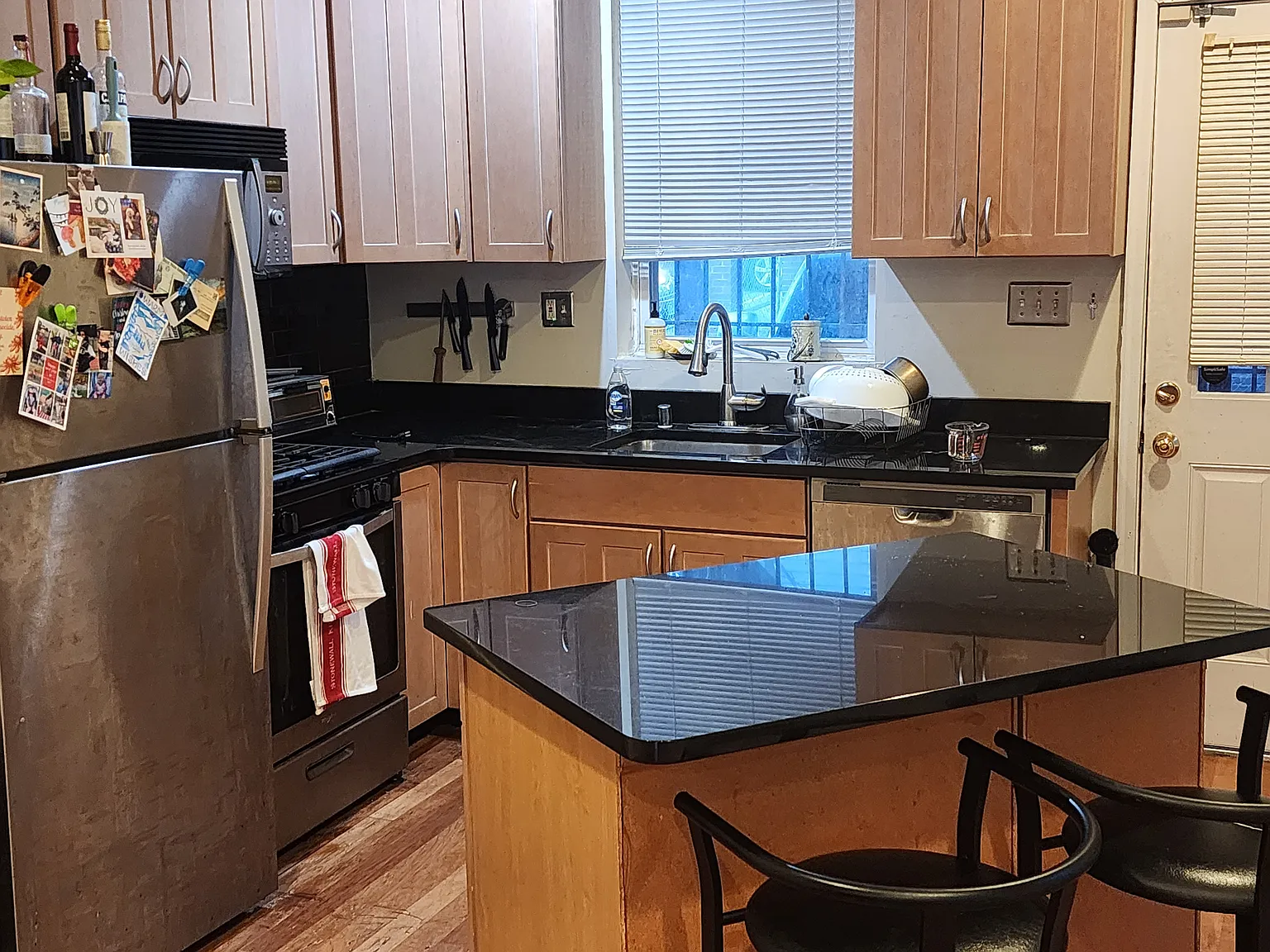 1 bed, 700 sqft, $750 — Photo 3