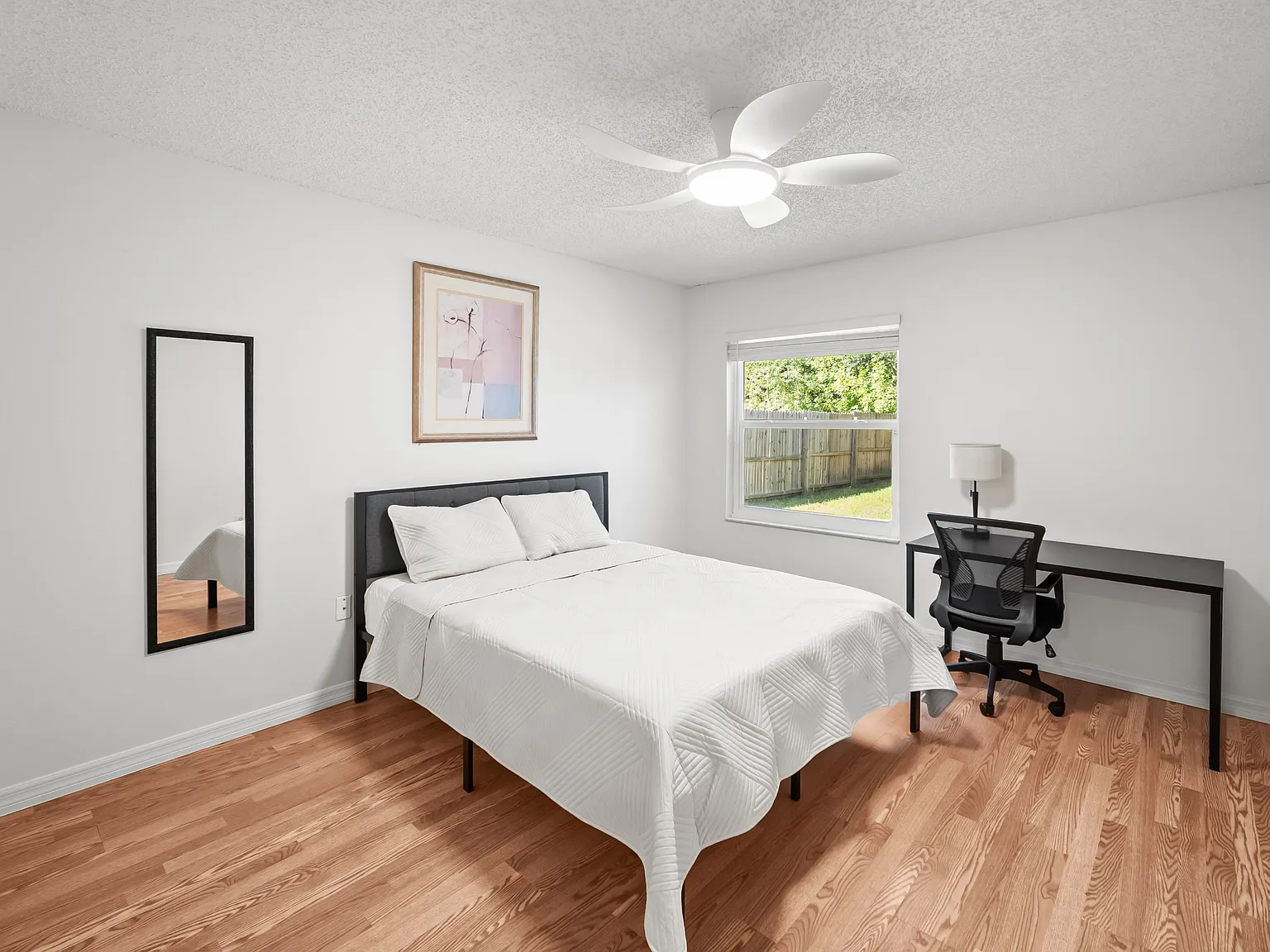 4 bed, 2.0 bath, 1800 sqft, $802 — Photo 1
