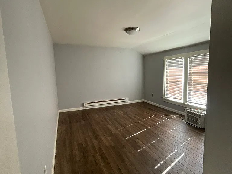 115 Sycamore St #B — Photo 7