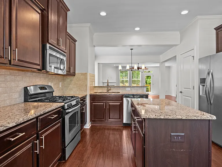 5639 Wade Park Blvd — Photo 5