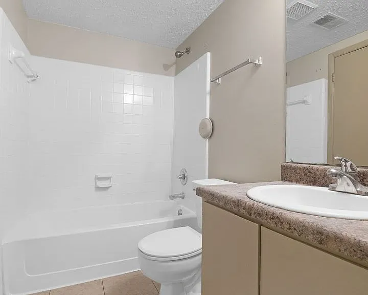 Piedmont Terrace — Photo 43