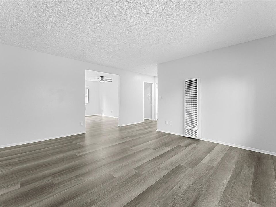 1st image of 2919 Baldwin St APT B