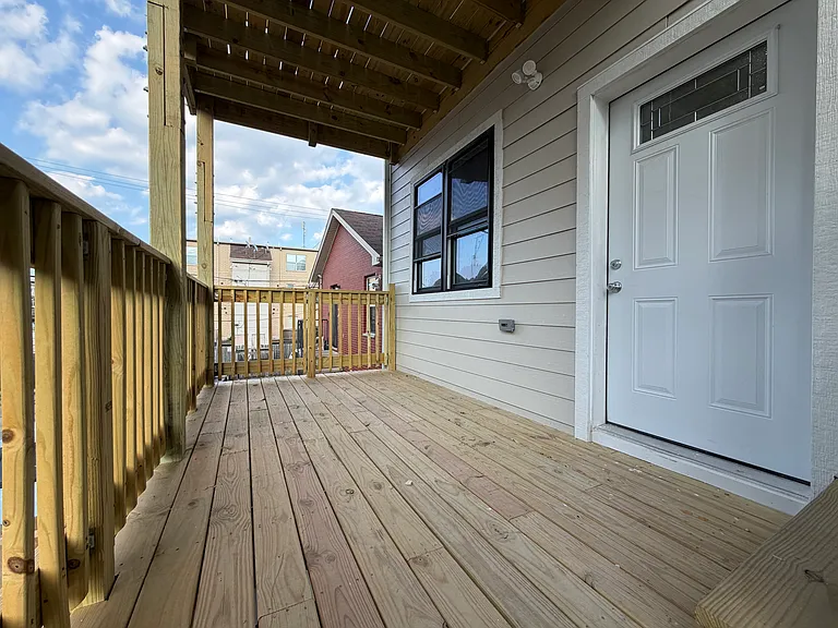 2416 W Gladys Ave #2 — Photo 12