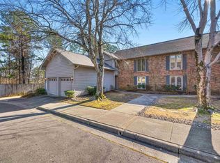 37 Reservoir Heights Dr, Little Rock, AR 72227
