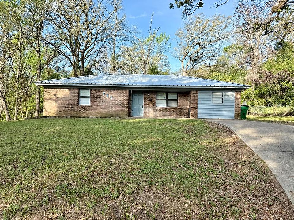 1st image of 205 Blanton Rd