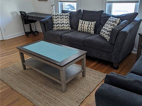 2nd image of 27 Mount Vernon St #2