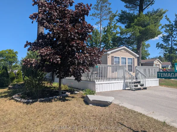 2 White Pines Trl, Wasaga Beach, ON L9Z 1X7