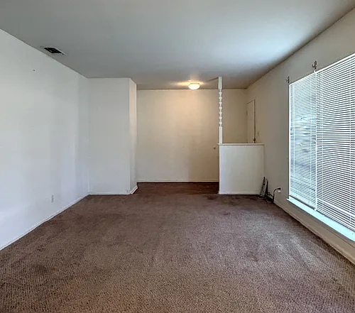 4915 Sierra Madre Dr Photo 1