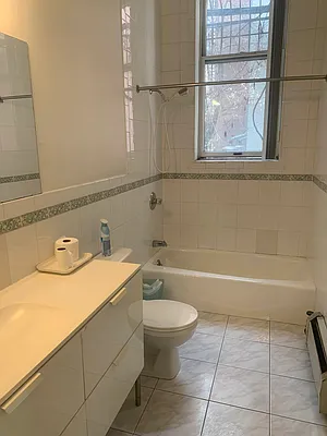 Rented by Metropolitan Property Group | media 12