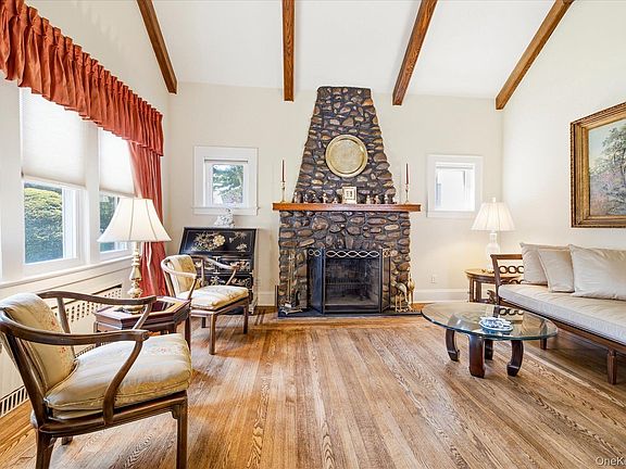 3rd image of 75 Wagg Avenue
