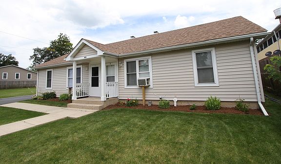 3rd image of 408 Shadydell Ave