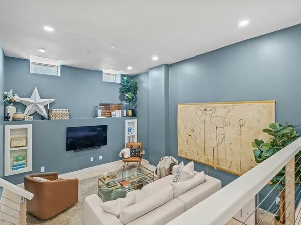 340 Meridian St #1, Boston, MA 02128