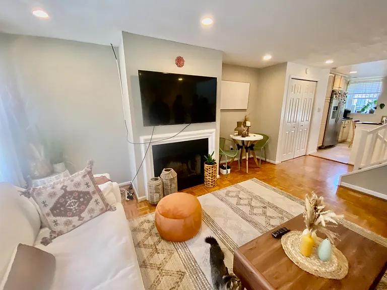 761 S Mole St — Photo 14