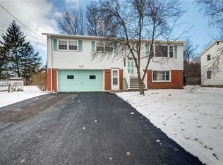 8217 Dexter Pkwy, Baldwinsville, NY 13027