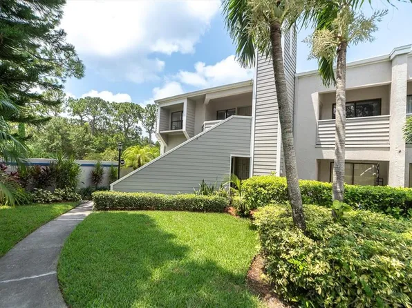 8707 Bardmoor Pl APT 202, Seminole, FL 33777