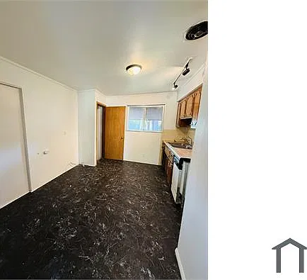 3 bed, 962 sqft, $1,595 — Photo 4