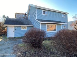 45 Arch St, Amsterdam, NY 12010