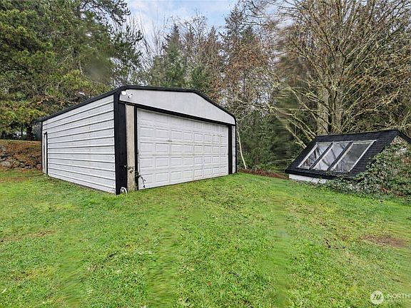 4th image of 5503 E Collins Road