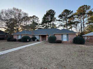 112 Henrietta Ct #B, Leesburg, GA 31763