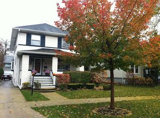 49 N Waiola Ave, La Grange, IL 60525