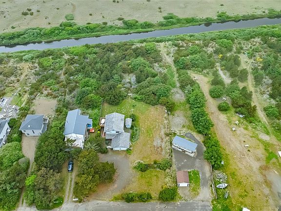 4th image of 20 Haven Lane