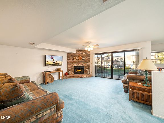 3rd image of 1566 Palace Way Unit 4