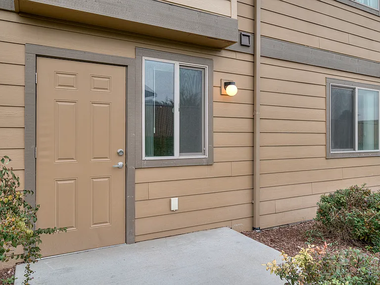 Wild Horse Mesa Apartments — Photo 30