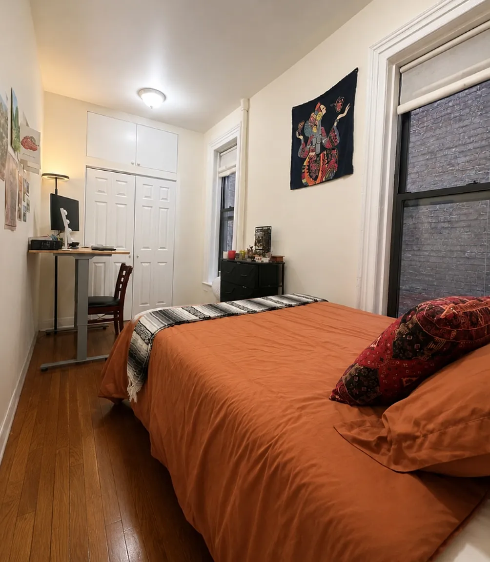 30 Saint Mark's Place — Photo 4