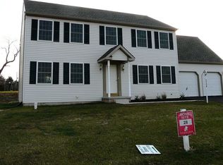1714 Fountain Rock Dr, Dover, PA
