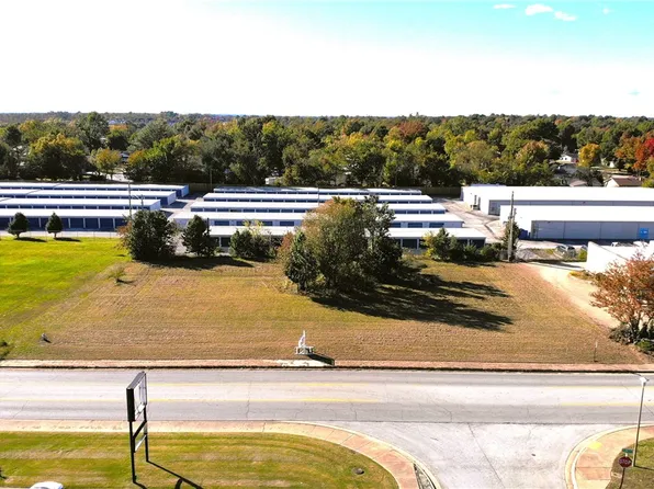 N 24th St, Rogers, AR 72756