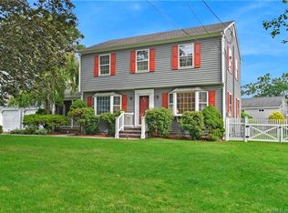 81 Marshall St, Milford, CT 06461