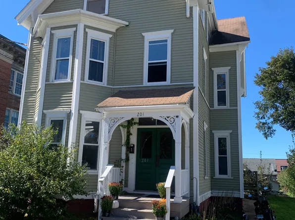 201 Broad St, Killingly, CT 06239