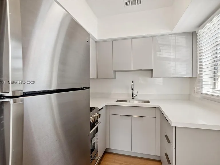 221 Antiquera Ave #8 — Photo 9