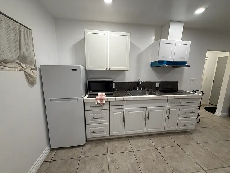 278 G St #278 — Photo 3