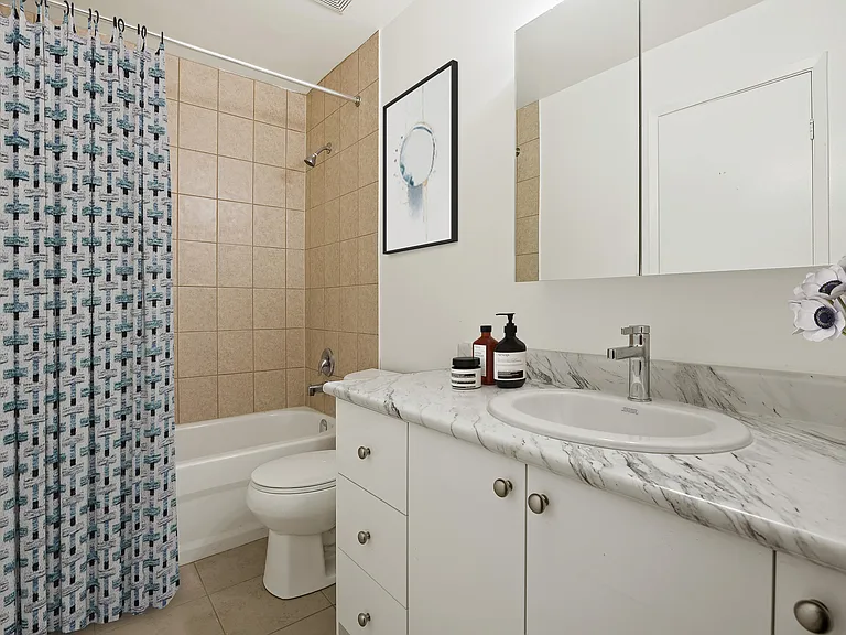 22 Greenwood Dr — Photo 8