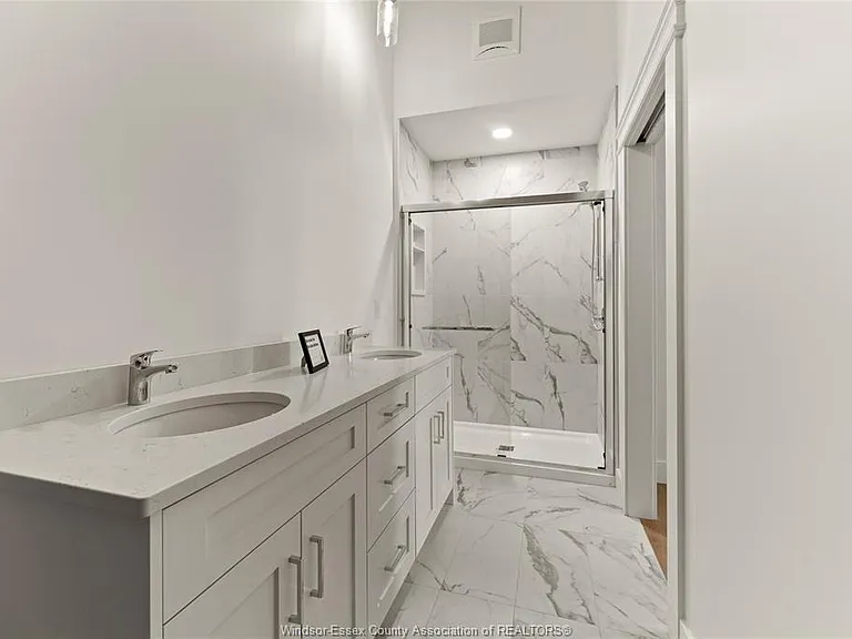 247 Brock St #303 — Photo 24