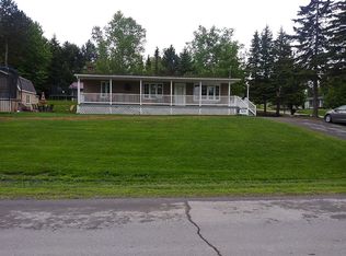 10 3rd Ave, Fort Kent, ME 04743