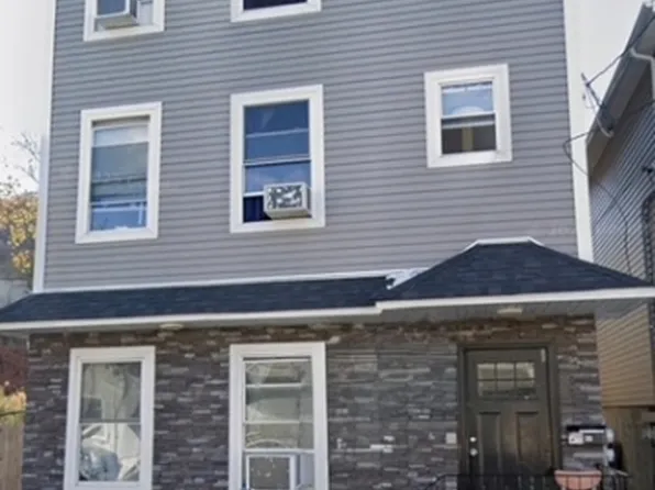 202 Mill St, Paterson City, NJ 07501