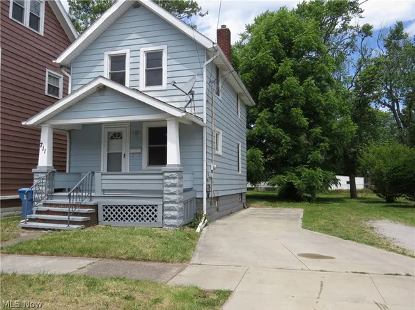 711 E St, Lorain, OH 44052