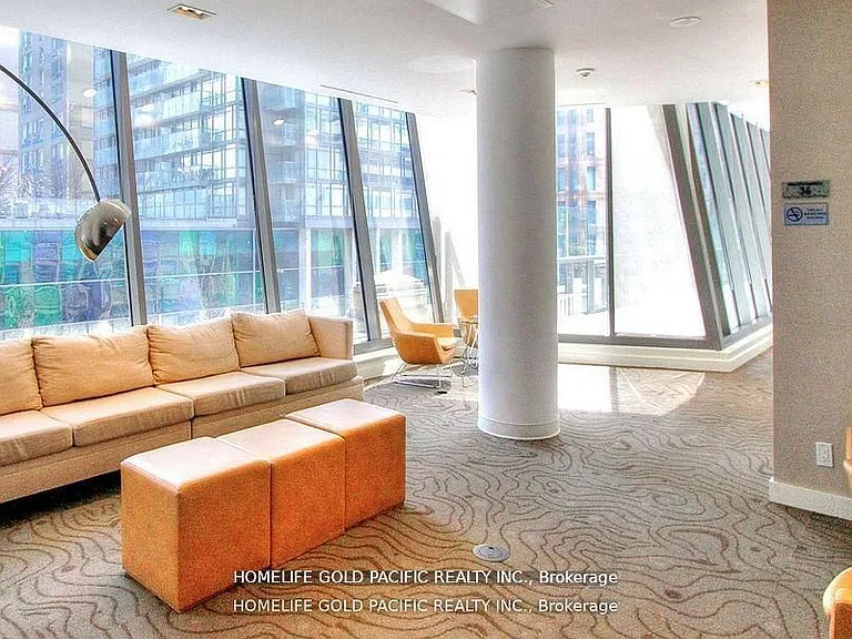 832 Bay St #1202 — Photo 33
