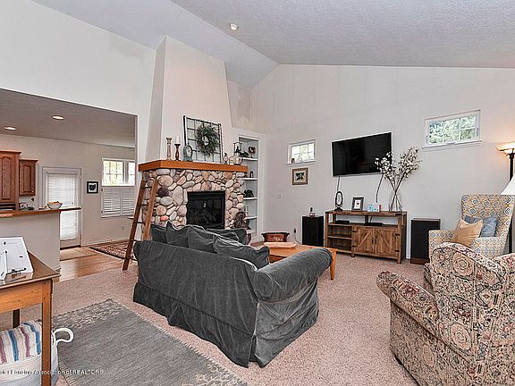 4th image of 11244 Jerryson Dr