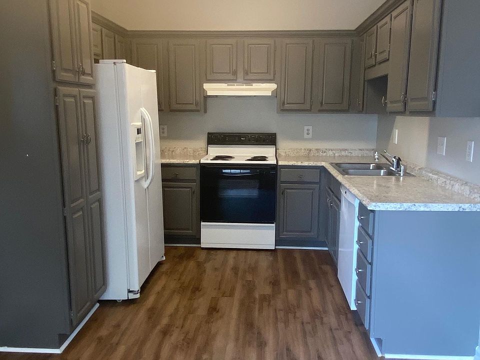 Kitchen with fresh paint and countertops and NO popcorn ceilings!