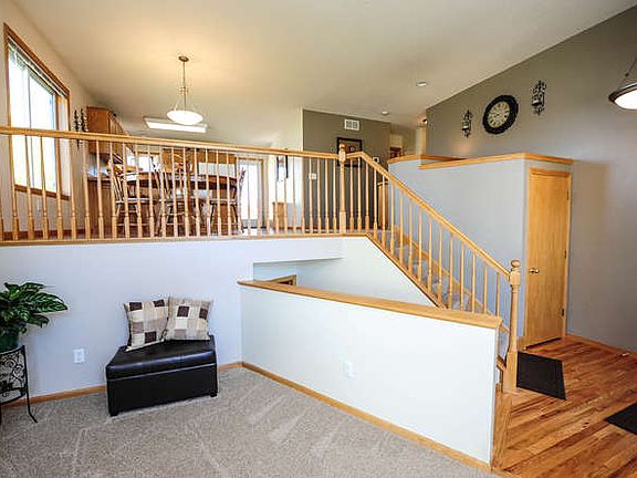5th image of 20531 Camden Ct