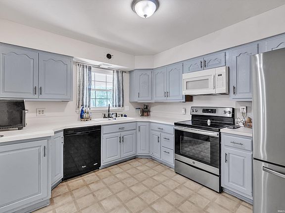 3rd image of 7414 E Mulberry St