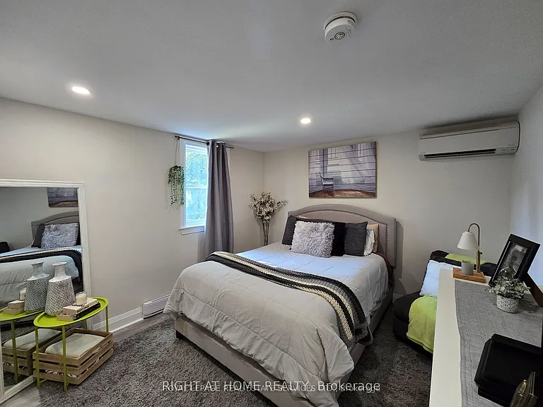 18 Ewing St #2 — Photo 14