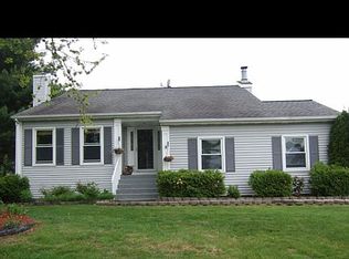 23 Peddler Dr, Windsor, CT 06095