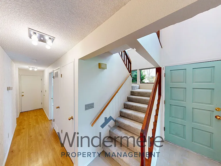 601 Village Way #13 — Photo 3