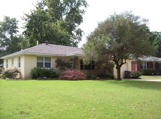 1122 E 53rd Pl, Tulsa, OK 74105